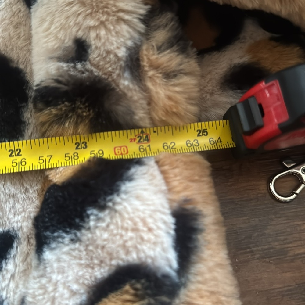 Leopard Print Faux Fur Jacket - Picture 7 of 10